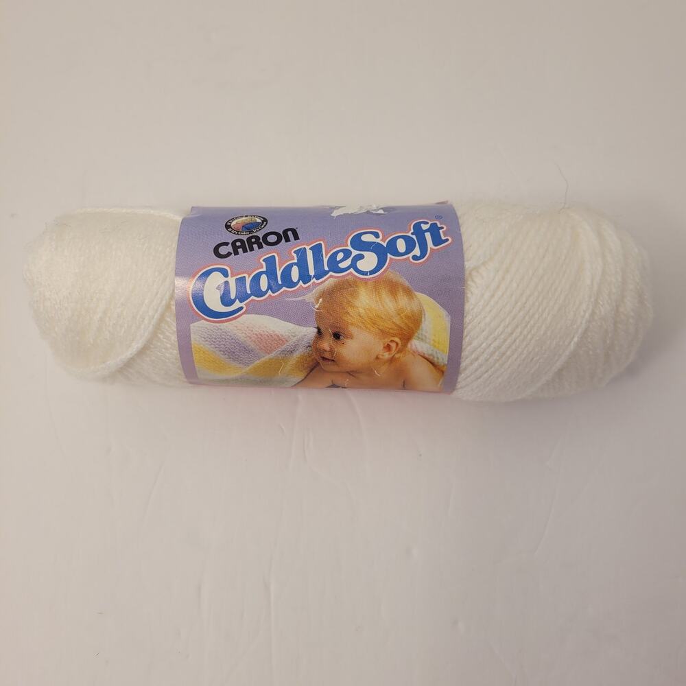 Caron Cuddle Soft 3 Ply Yarn 1.75 Ounce 100% Acrylic White #2701 Lot # 34724